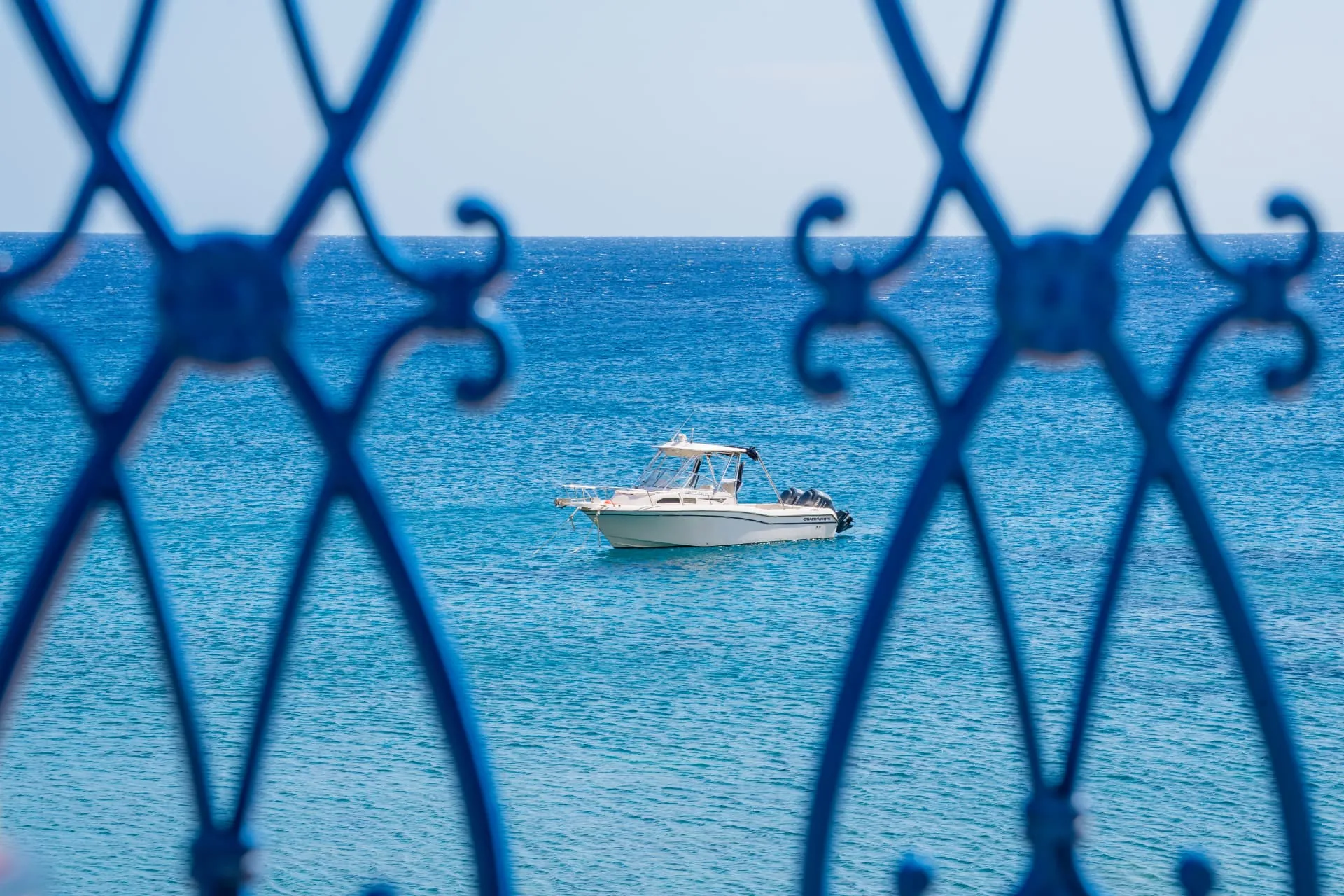 Balcony & sea view
